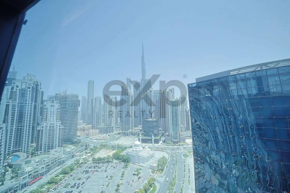 Apartment for rent in Dubai, Business Bay, Dubai, 1700 ft²