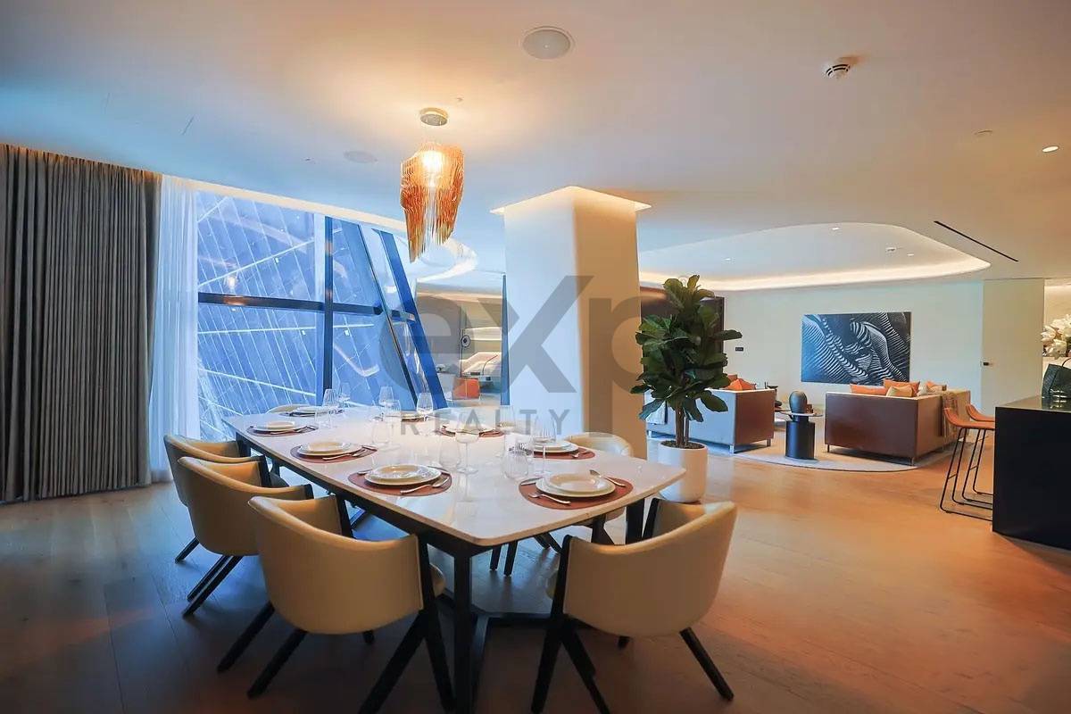 Apartment for rent in Dubai, Business Bay, Dubai, 1700 ft²