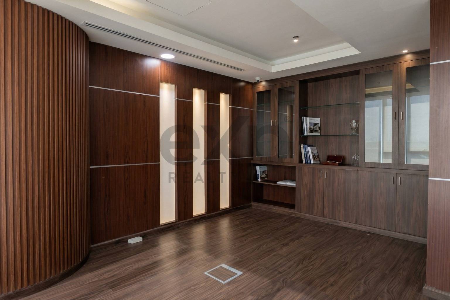 Office for sale in Dubai, Business Bay, Dubai, 934 ft²