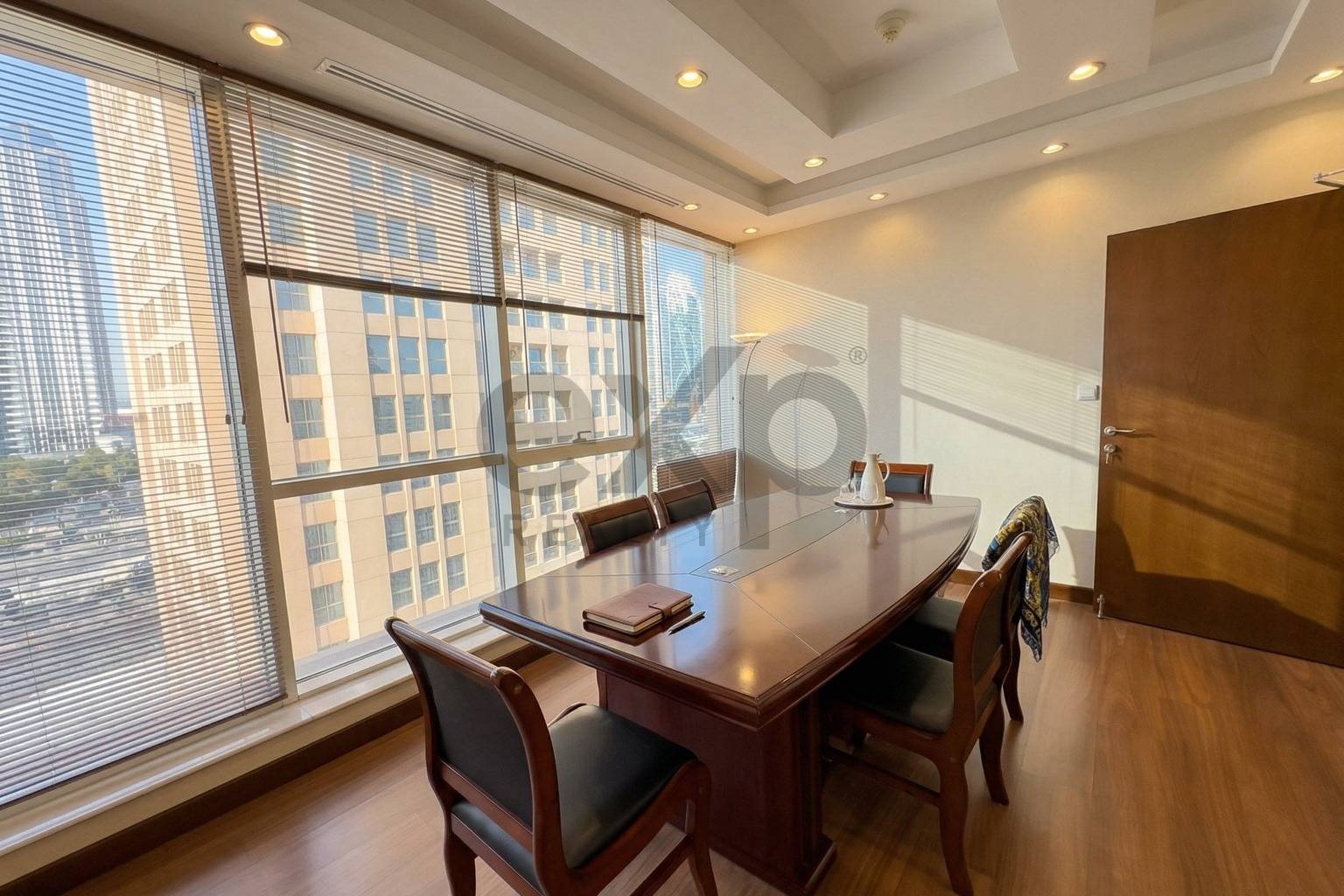 Office for sale in Dubai, Business Bay, Dubai, 934 ft²