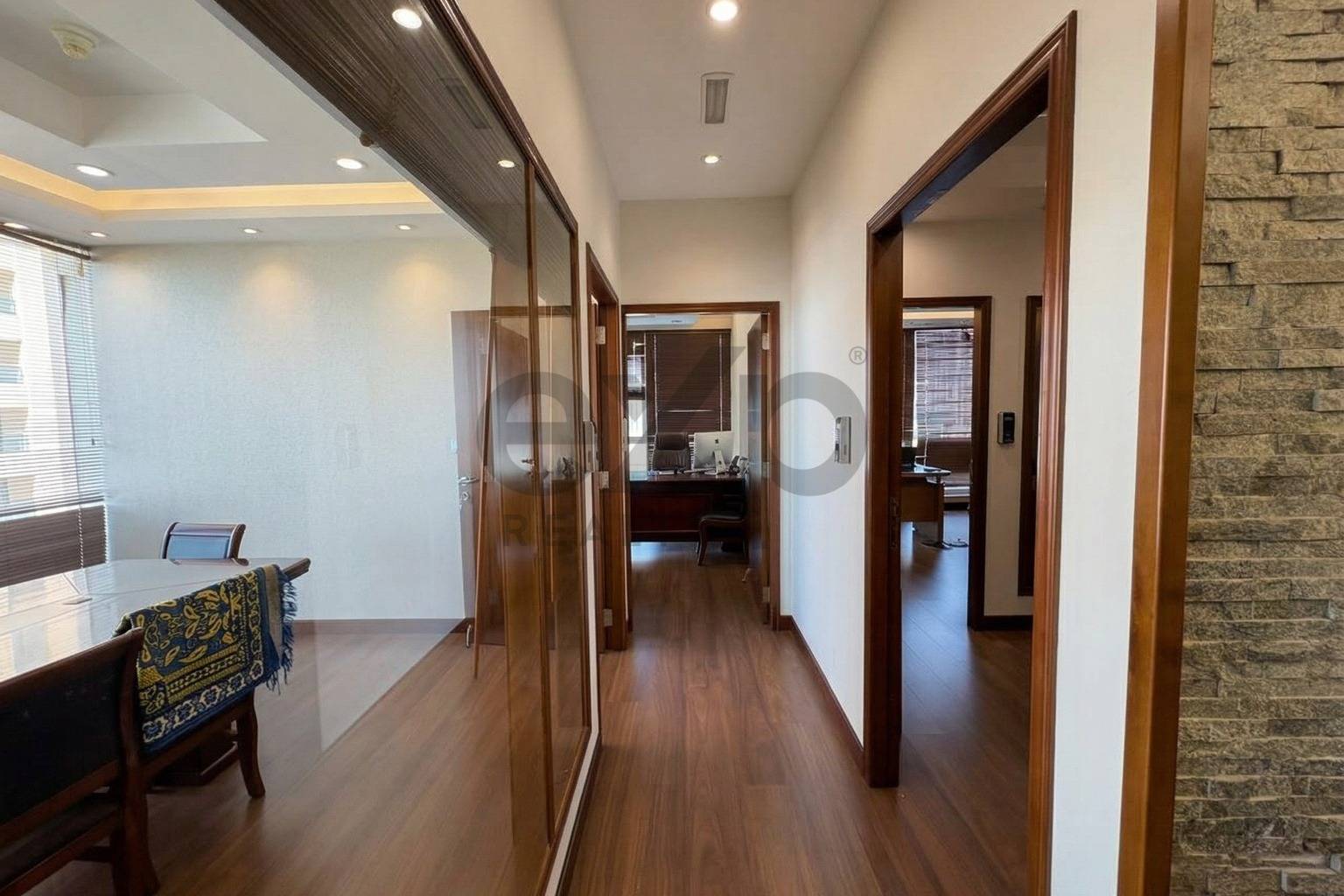 Office for sale in Dubai, Business Bay, Dubai, 934 ft²