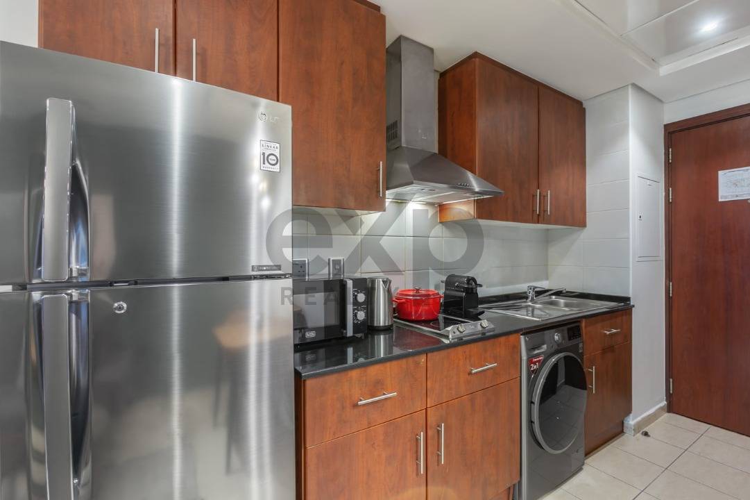 Apartment for sale in Dubai, Jumeirah Lake Towers (JLT), Dubai, 420 ft²