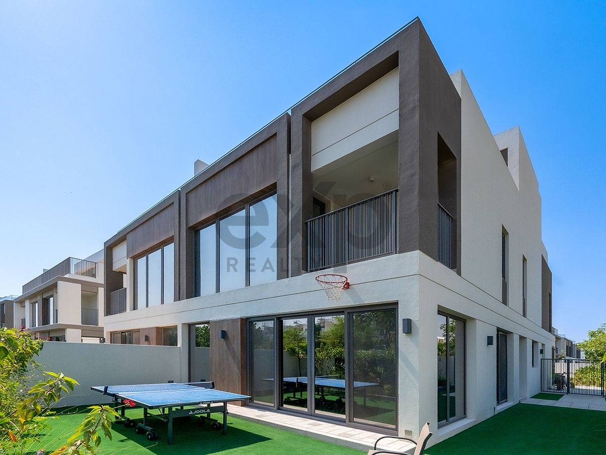Villa for sale in Dubai, Tilal Al Ghaf, Dubai, 2428 ft²