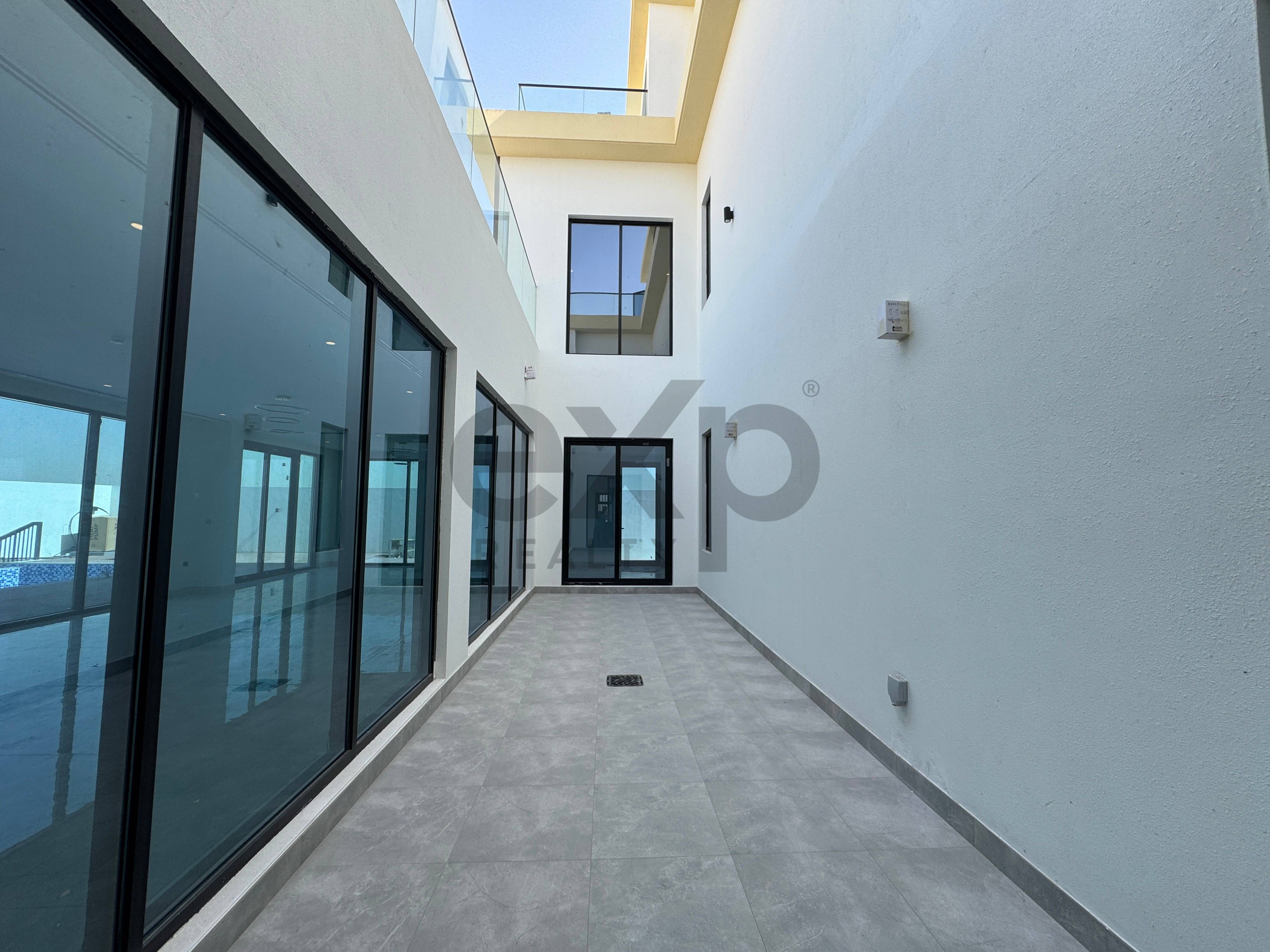 Villa for sale in Dubai, Jebel Ali, Dubai, 12125 ft²