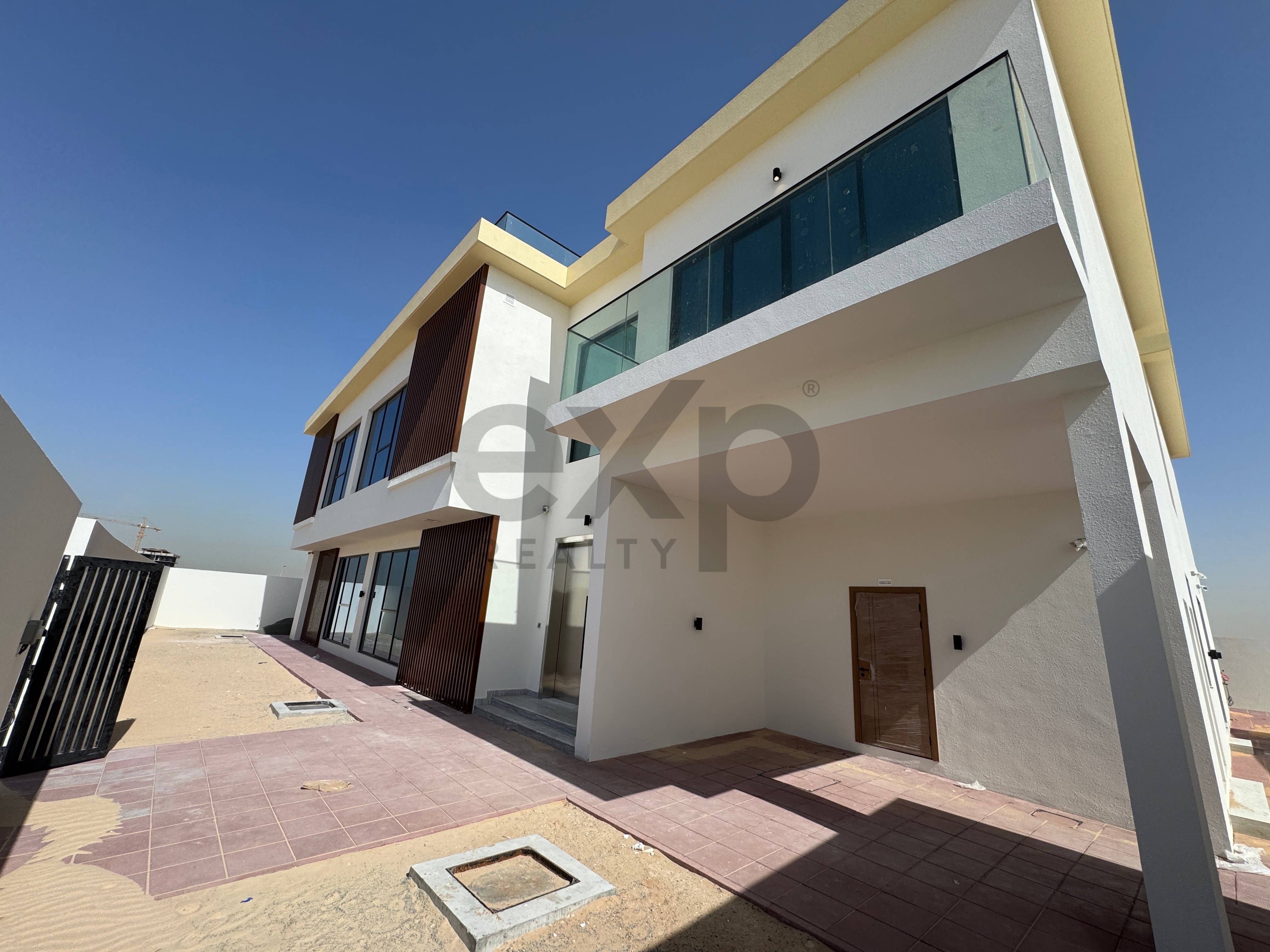 Villa for sale in Dubai, Jebel Ali, Dubai, 12125 ft²