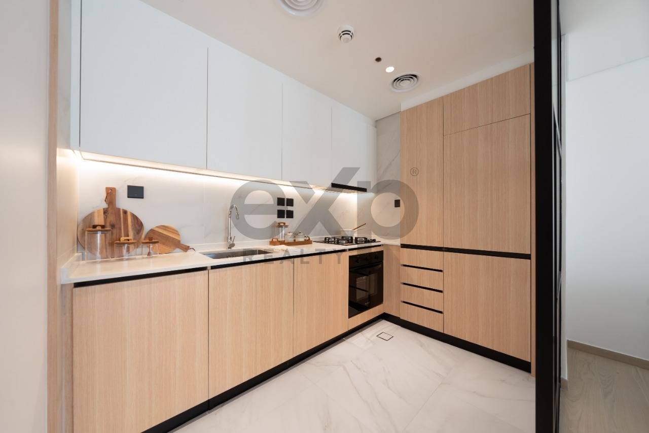 Apartment for sale in Dubai, Jumeirah Village Circle (JVC), Dubai, 973 ft²