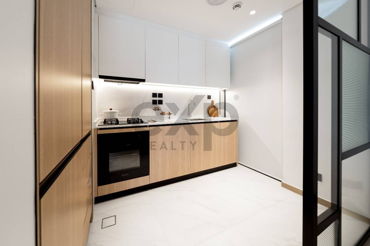 Apartment for sale in Dubai, Jumeirah Village Circle (JVC), Dubai, 973 ft²