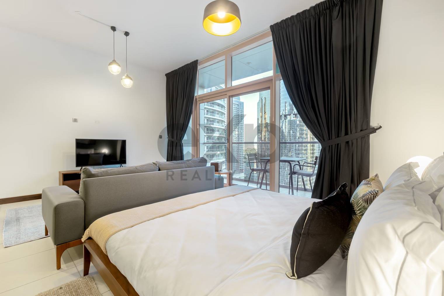 Apartment for sale in Dubai, Jumeirah Lake Towers (JLT), Dubai, 581 ft²