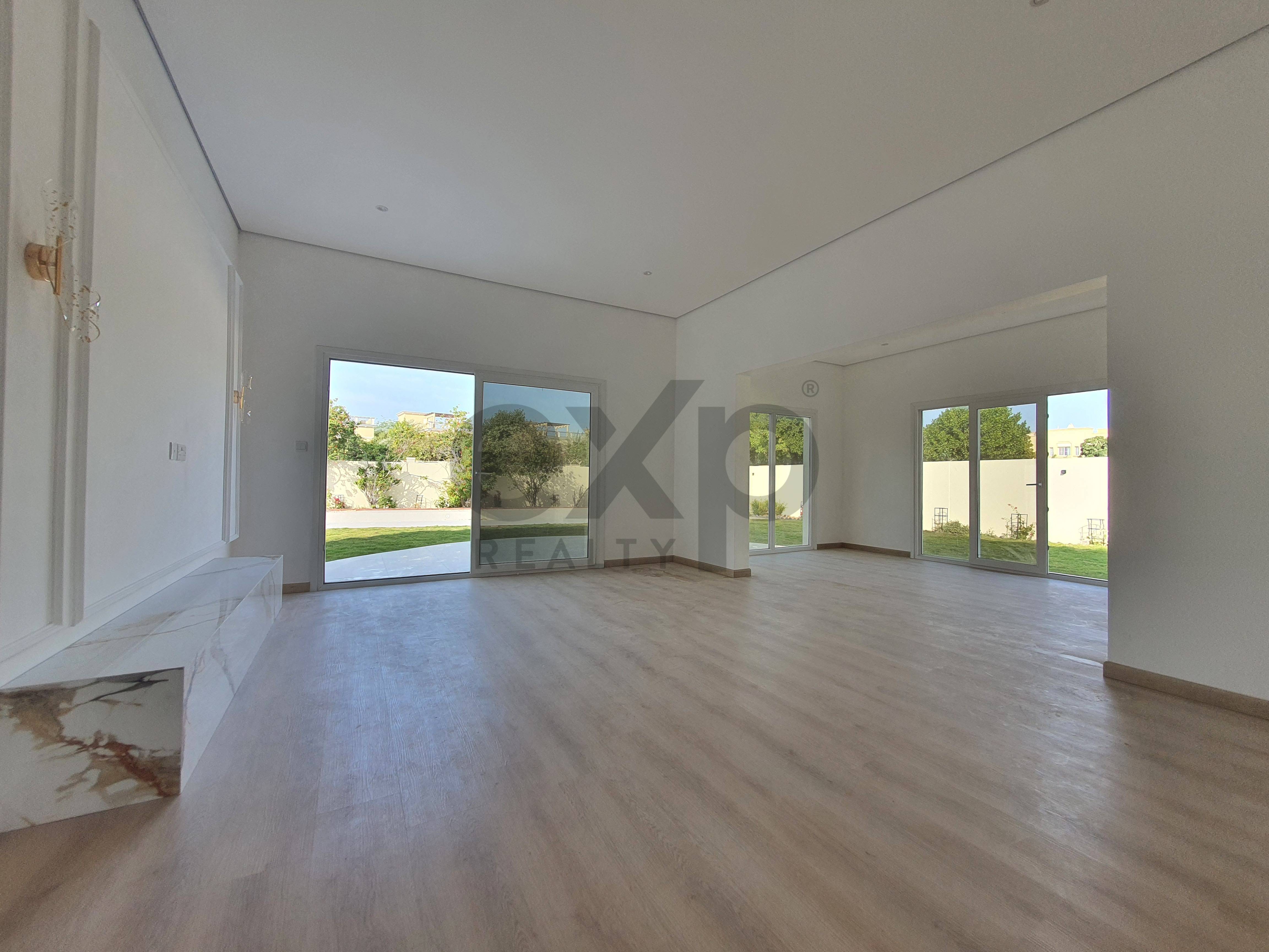 Villa for sale in Dubai, The Meadows, Dubai, 9750 ft²