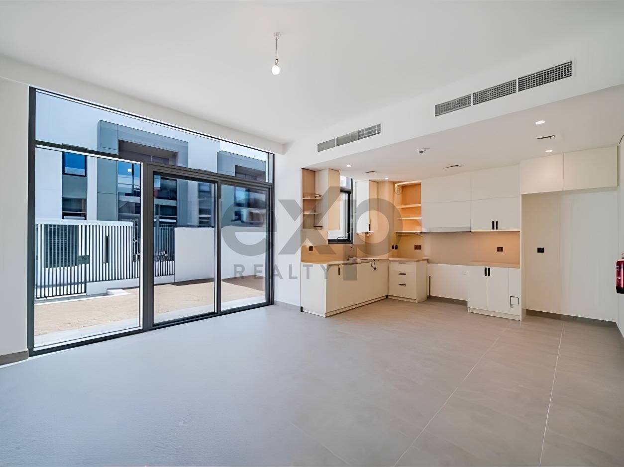 Townhouse for sale in Dubai, Arabian Ranches 3, Dubai, 1567 ft²