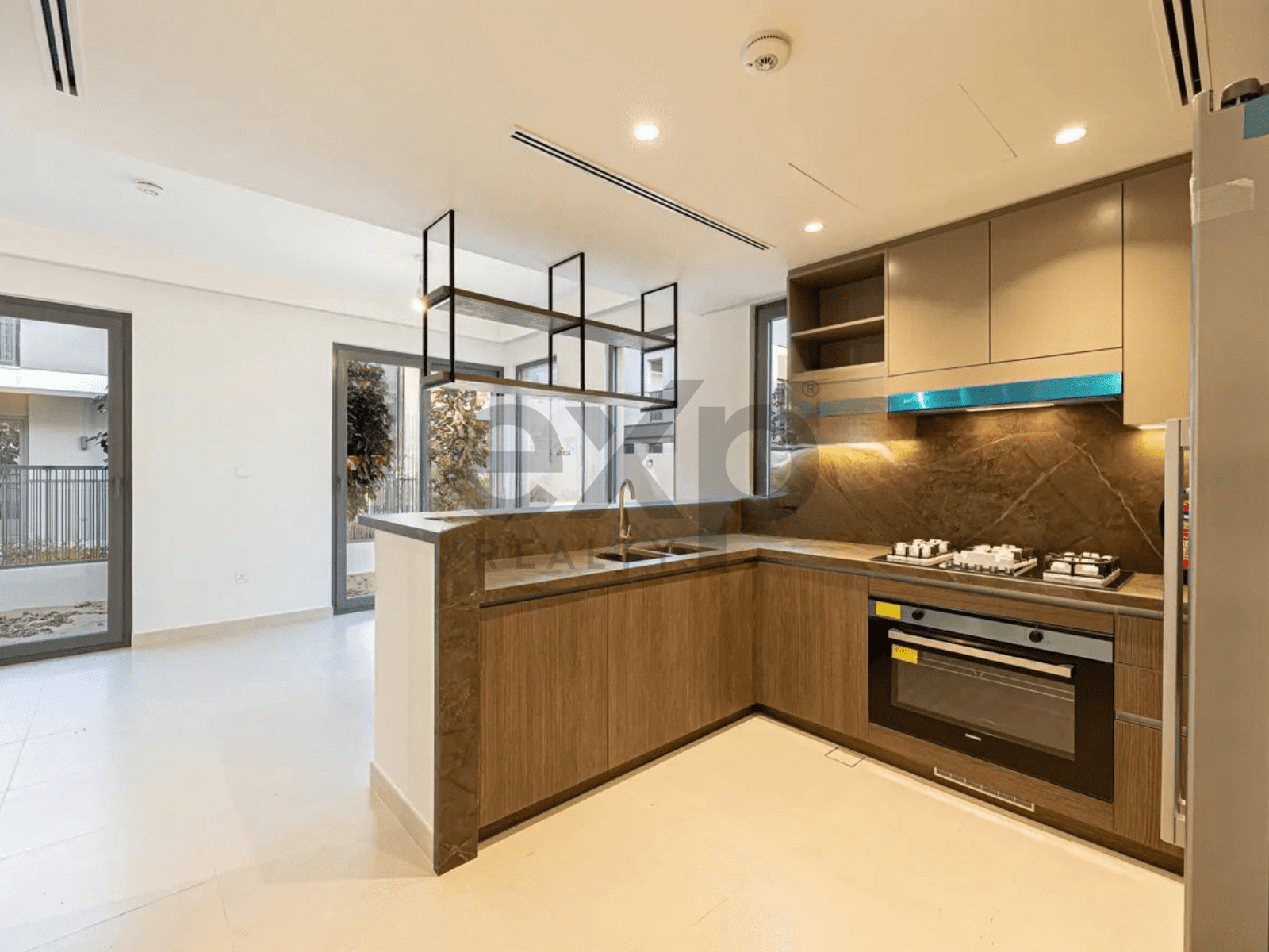 Townhouse for sale in Dubai, Tilal Al Ghaf, Dubai, 2471 ft²