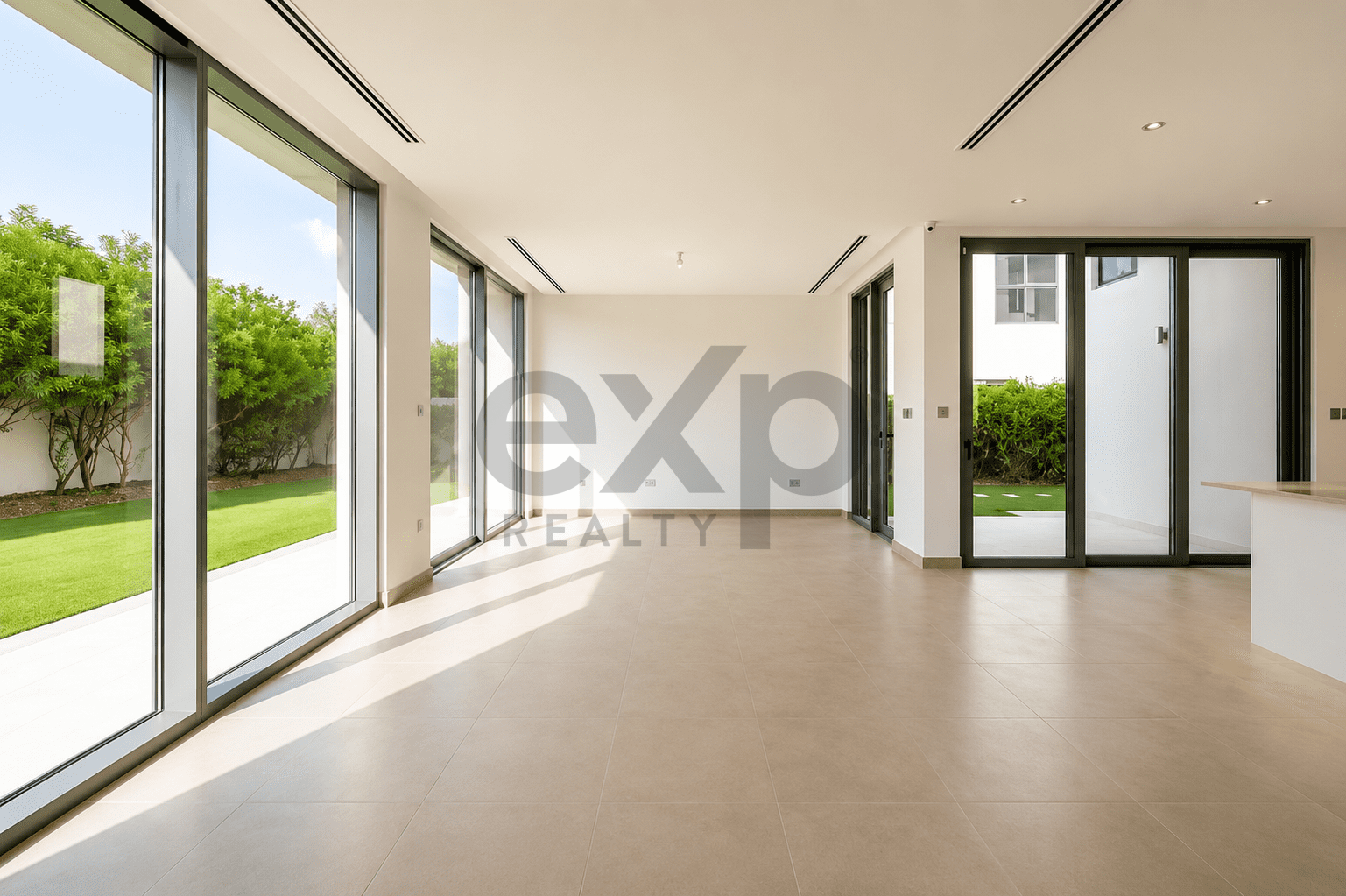 Vacant | Single Row | Large Plot | Corner Villa