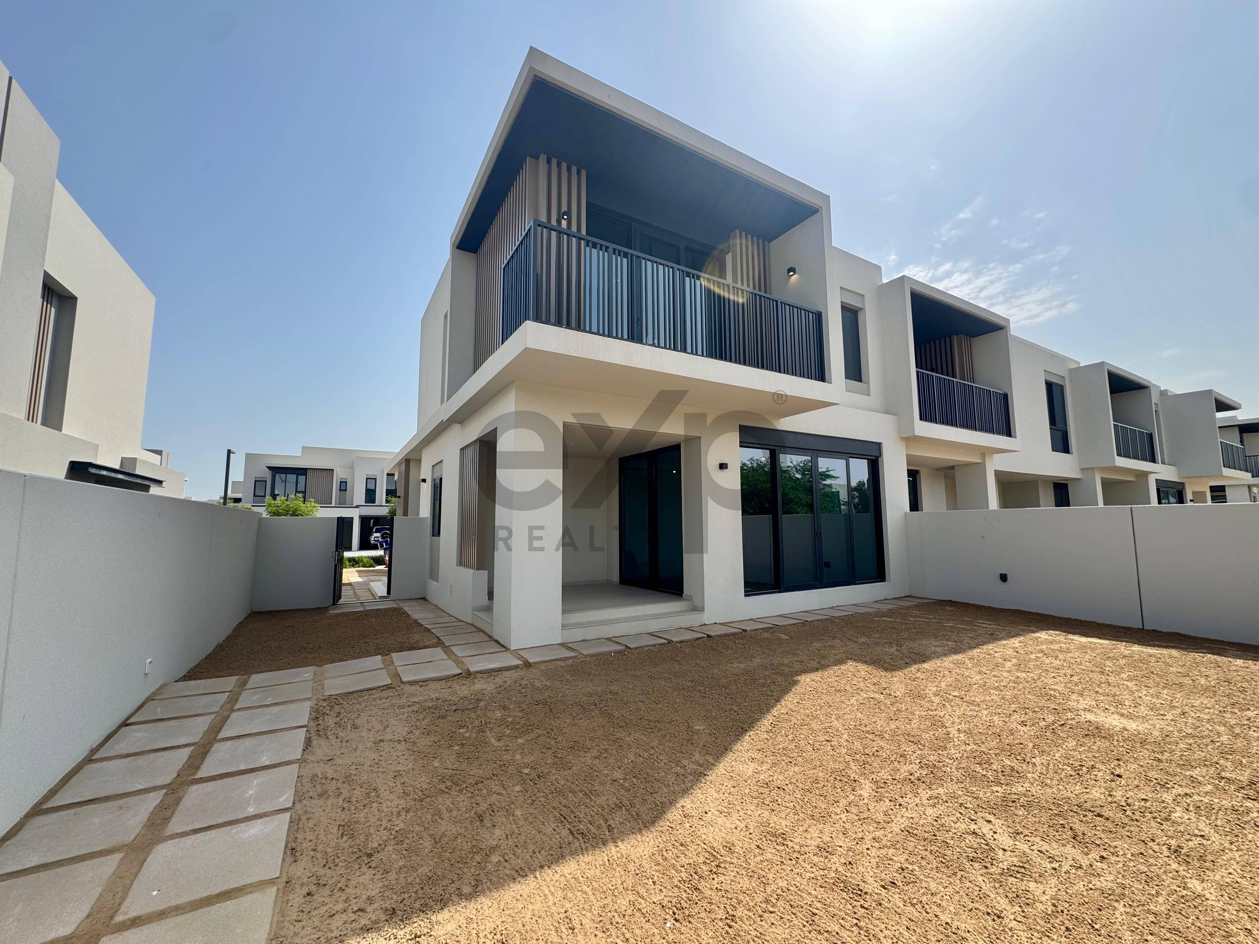 Townhouse for sale in Dubai, Jebel Ali, Dubai, 3732 ft²