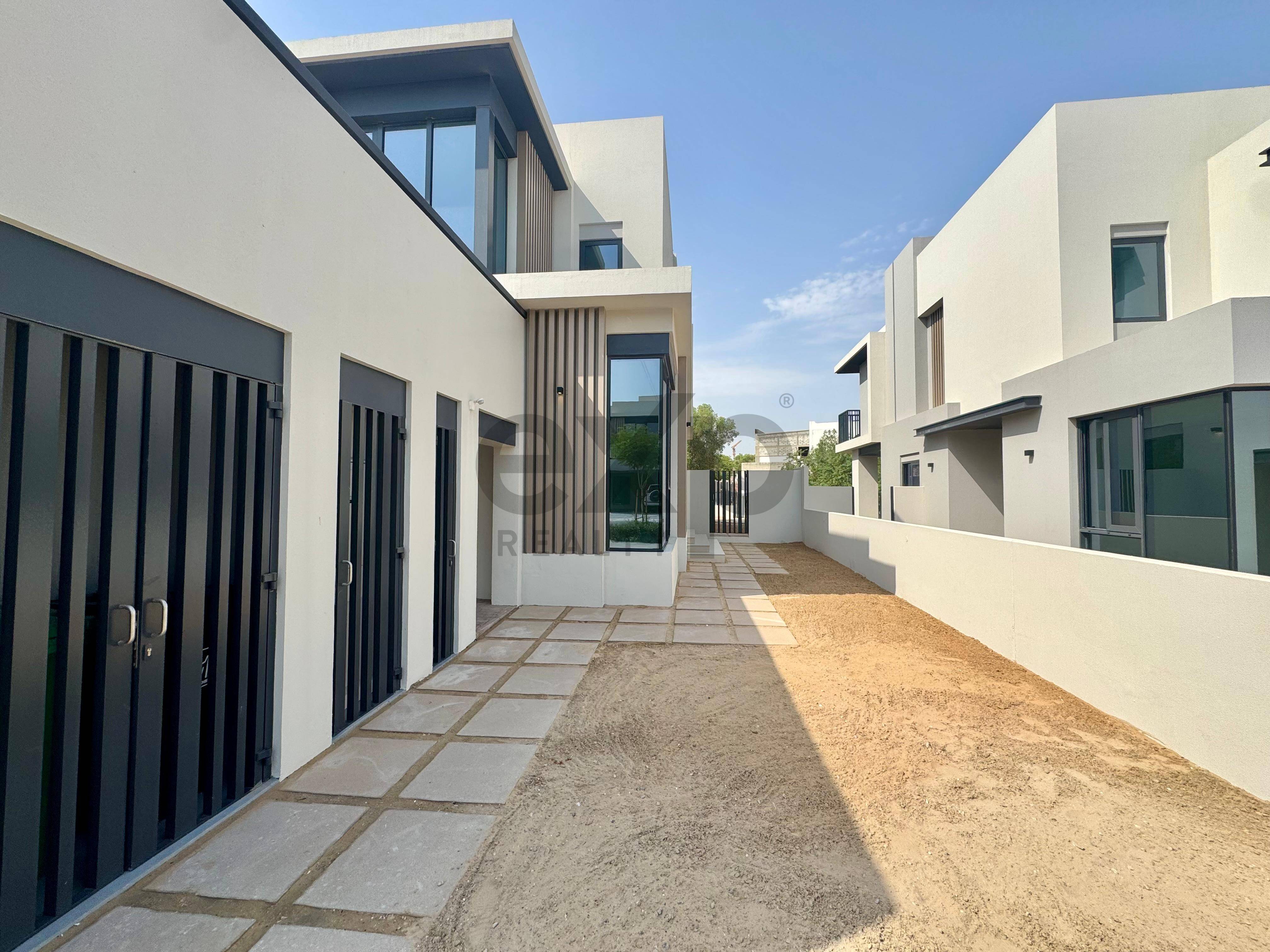 Townhouse for sale in Dubai, Jebel Ali, Dubai, 3732 ft²