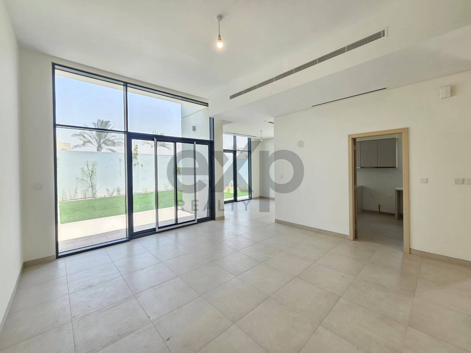 Townhouse for sale in Dubai, Al Furjan, Dubai, 3739 ft²