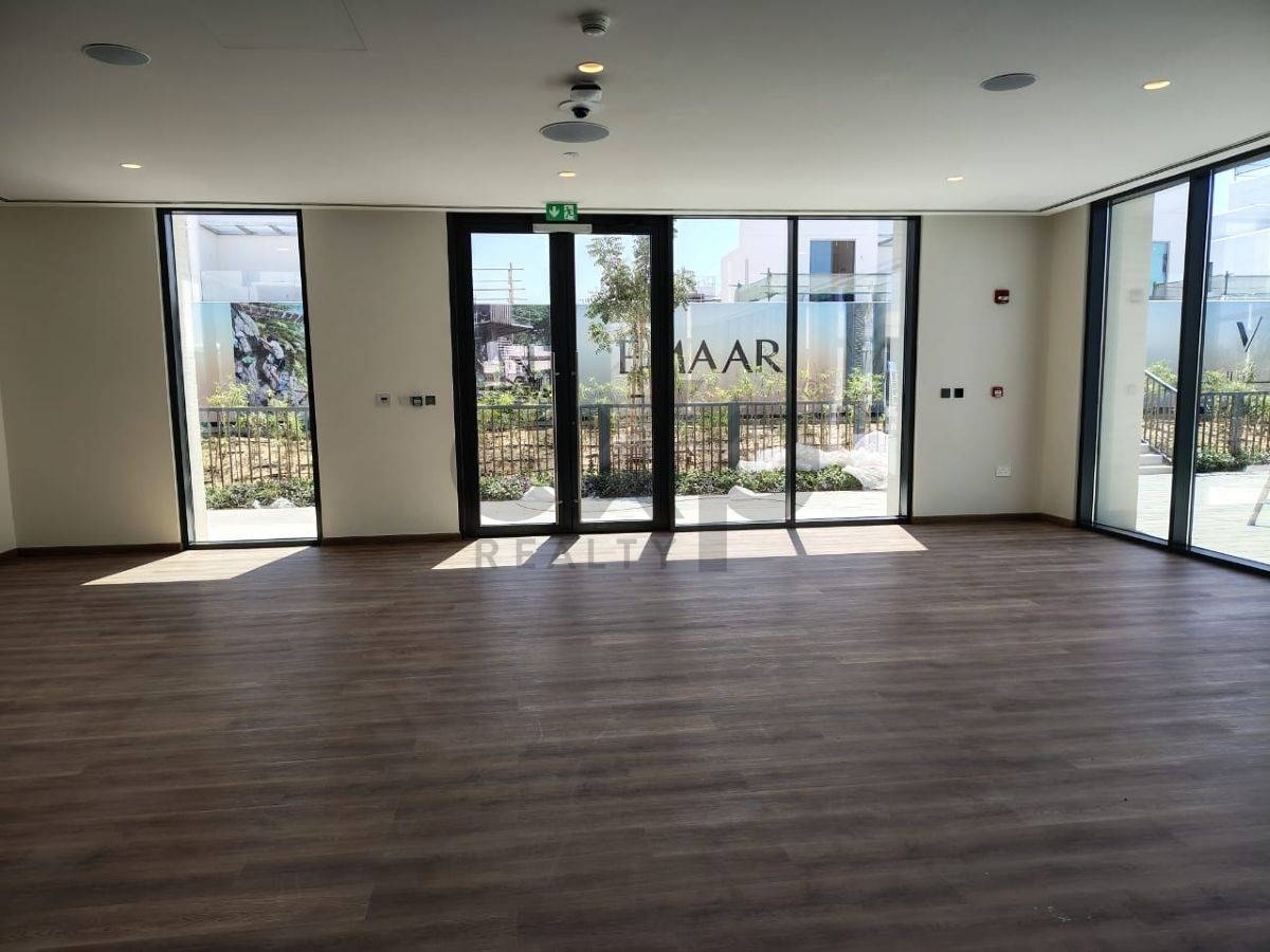 Villa for sale in Dubai, The Valley, Dubai, 1873 ft²