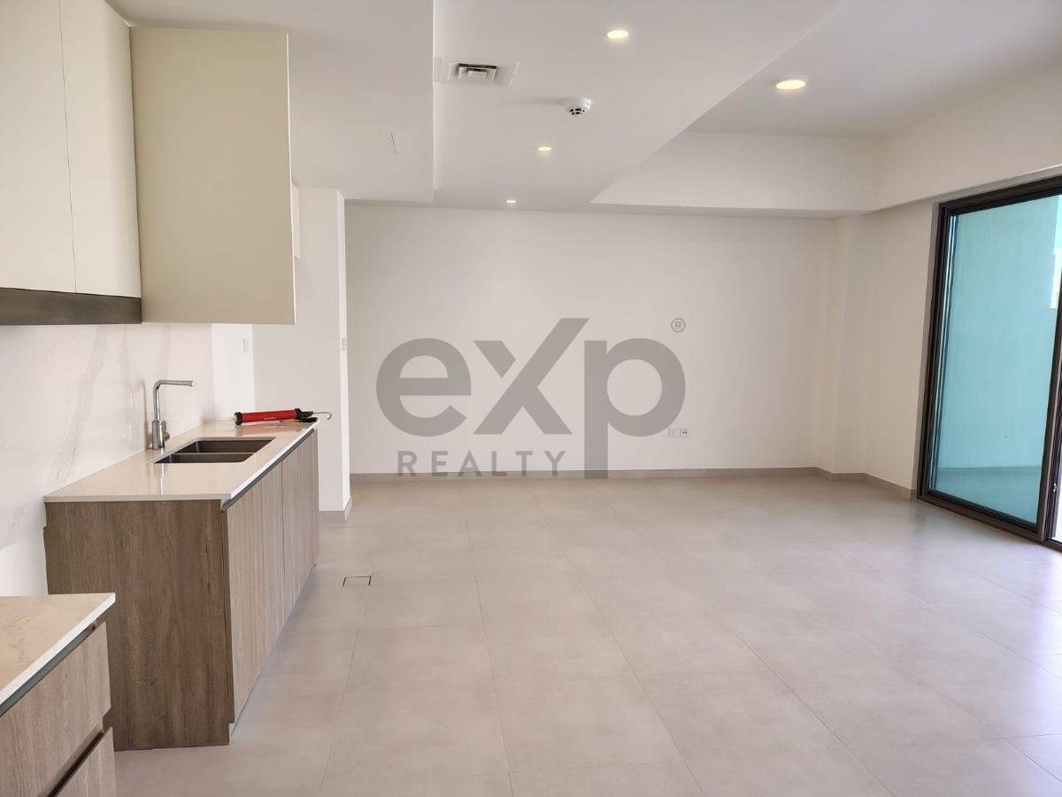 Villa for sale in Dubai, The Valley, Dubai, 1873 ft²