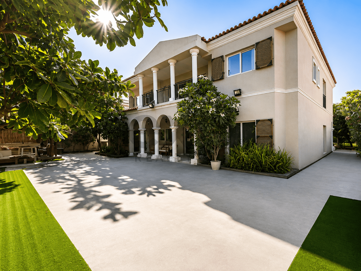 Villa for sale in Dubai, Green Community, Dubai, 8093 ft²