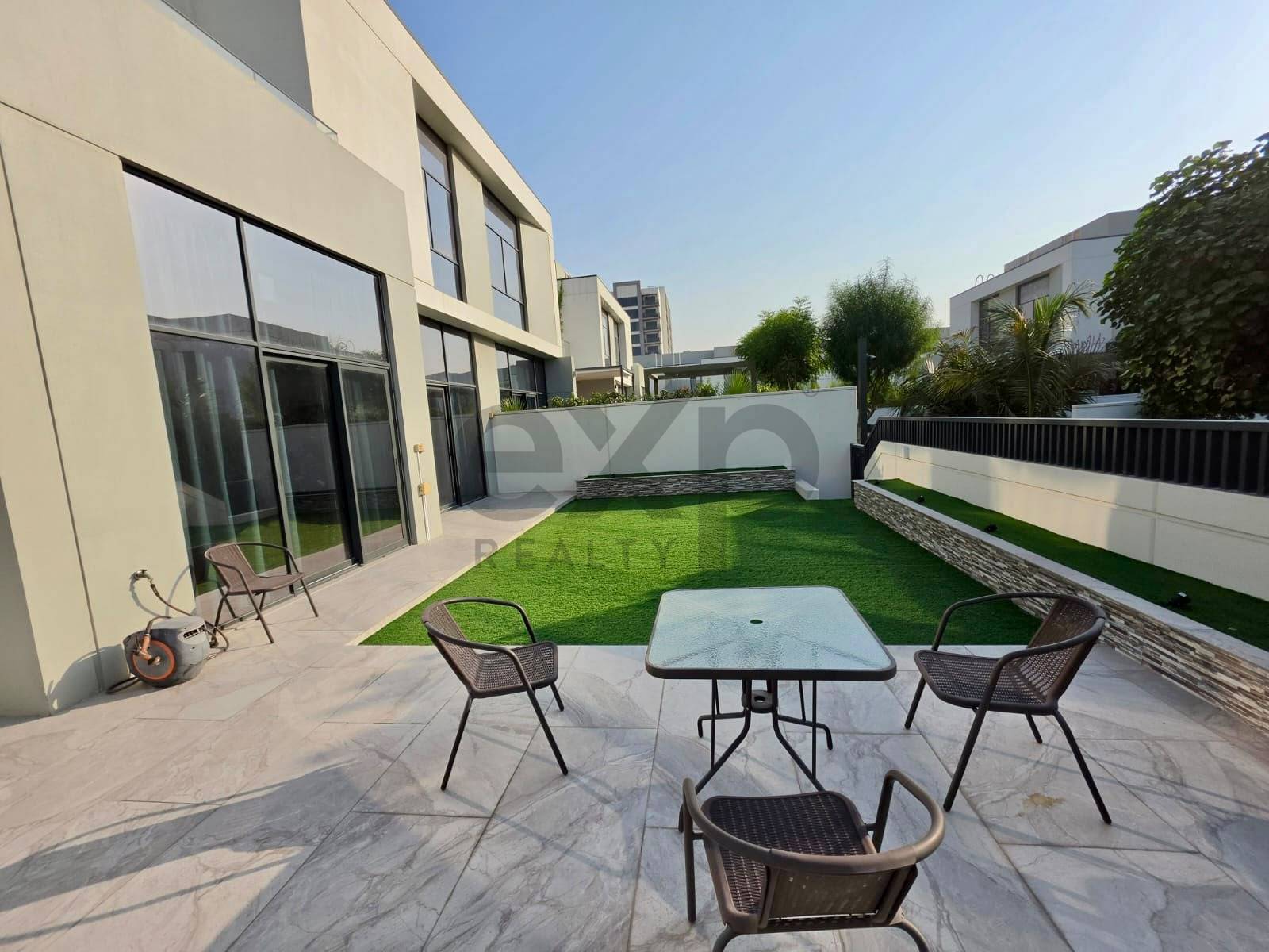 Townhouse for sale in Dubai, Al Furjan, Dubai, 3616 ft²