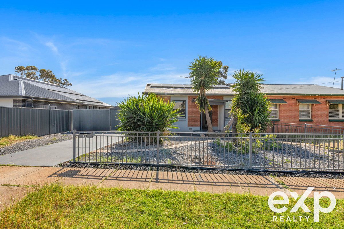 Residential for sale in Davoren Park, 19 Rowe Street, Davoren Park SA 5113, 581 m²
