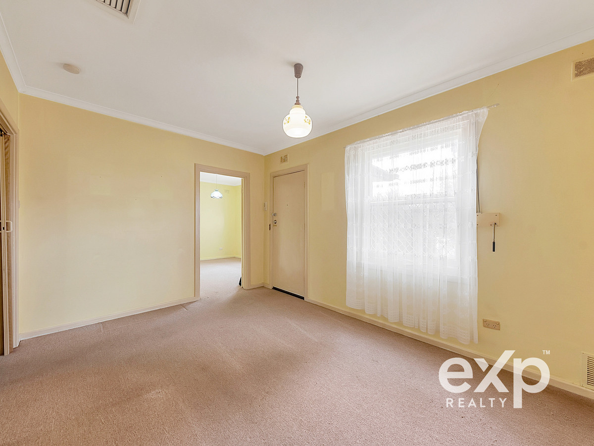 Residential for sale in Davoren Park, 29 Yarnbrook Street, Davoren Park SA 5113, 496 m²