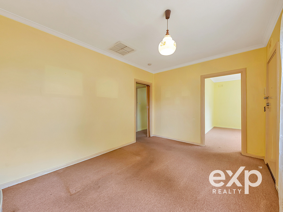 Residential for sale in Davoren Park, 29 Yarnbrook Street, Davoren Park SA 5113, 496 m²