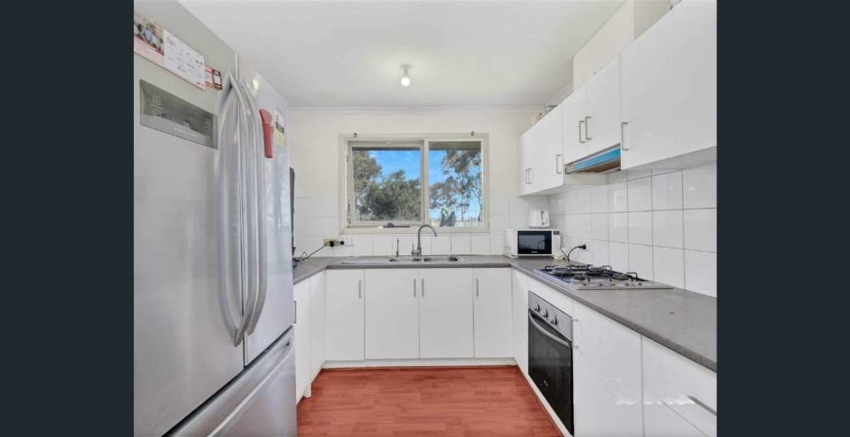A solid brick, 3-bedroom home on a spacious lot!
712 sqm with 19.1 frontage
39 CARROLL AVE KILBURN
