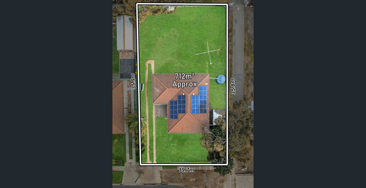 A solid brick, 3-bedroom home on a spacious lot!
712 sqm with 19.1 frontage
39 CARROLL AVE KILBURN