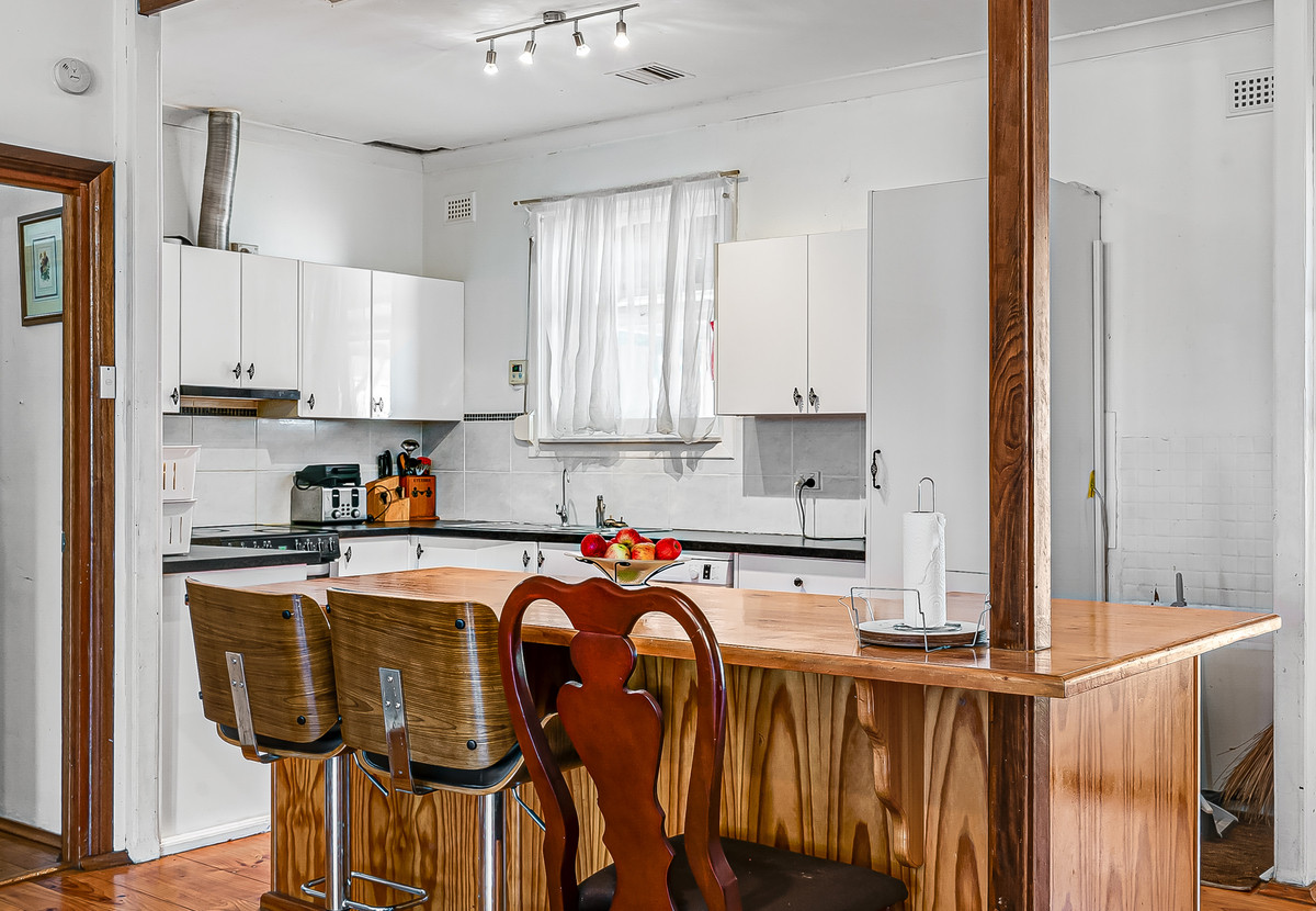 Residential for sale in Elizabeth East, 10 Thornton Street, Elizabeth East SA 5112, 1096 m²