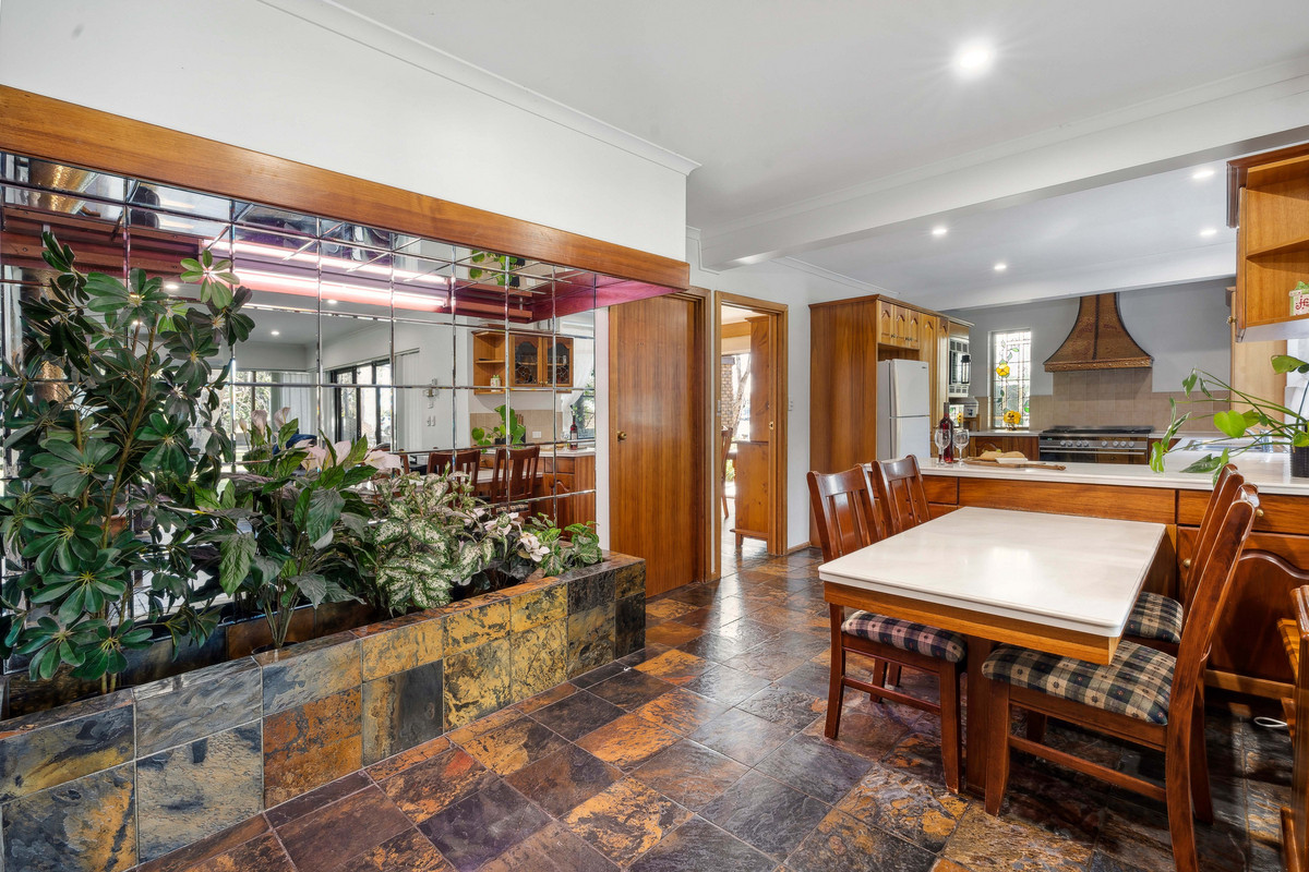 Prime Murray River Lifestyle Change & Investment – Income, Expansion & Rare Waterfront Access