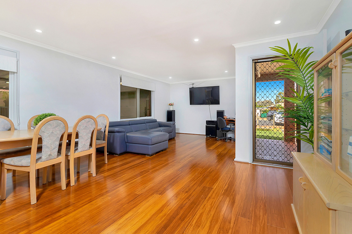 Residential for sale in Parafield Gardens, 5 Daisy Court, Parafield Gardens SA 5107, 738 m²