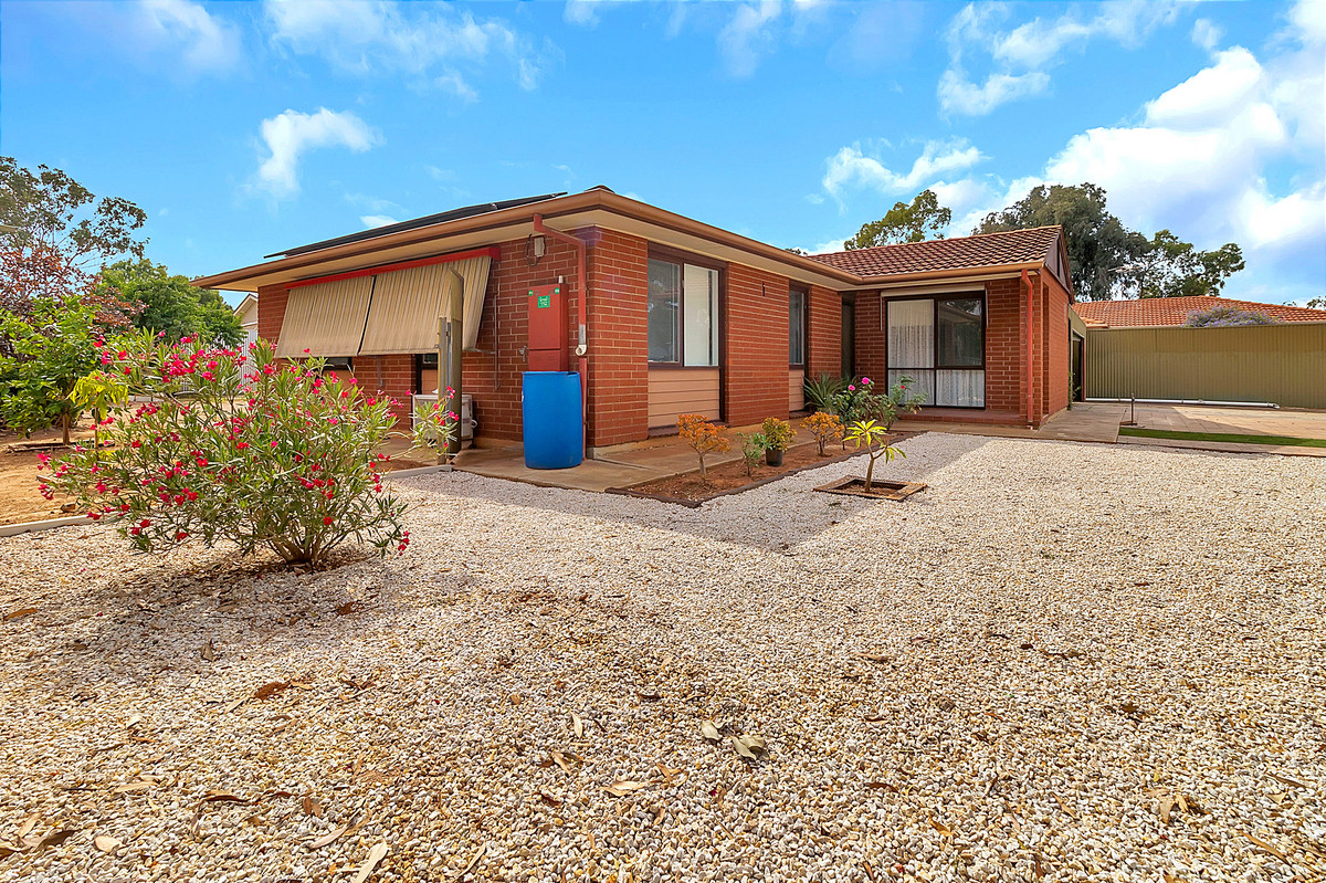 Residential for sale in Parafield Gardens, 5 Daisy Court, Parafield Gardens SA 5107, 738 m²