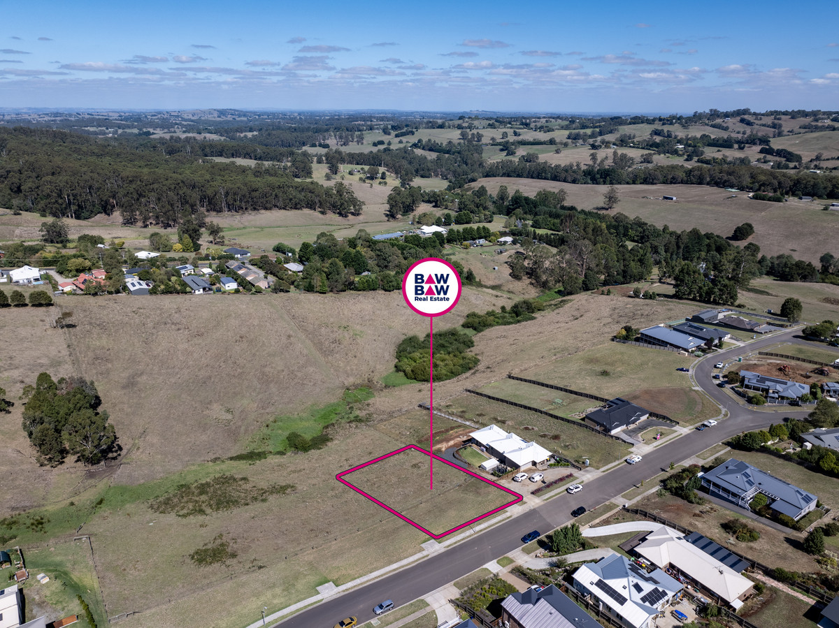 🌿 Scenic & Spacious – 1388m² Titled Block with Views & Services Available