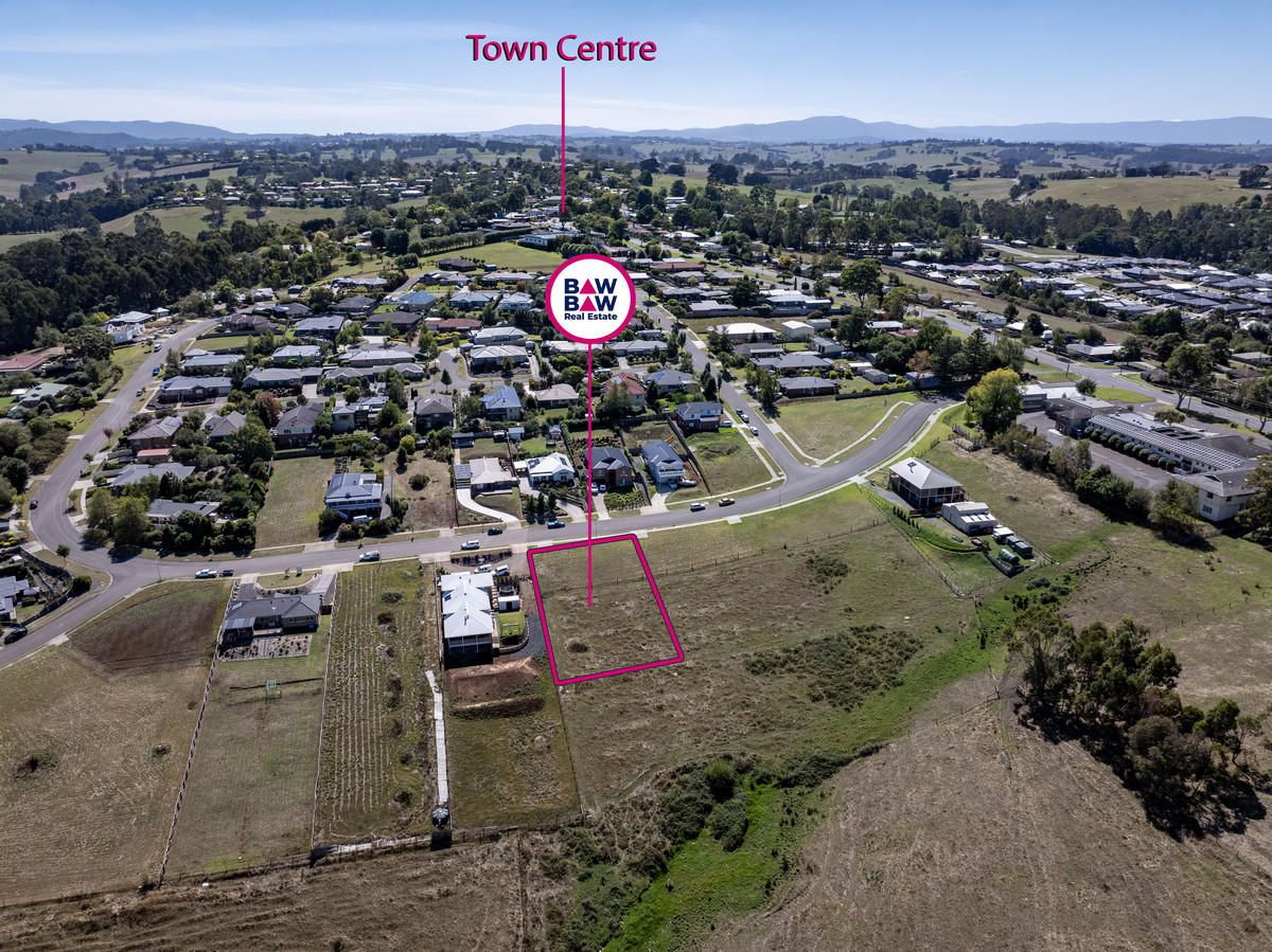 🌿 Scenic & Spacious – 1388m² Titled Block with Views & Services Available