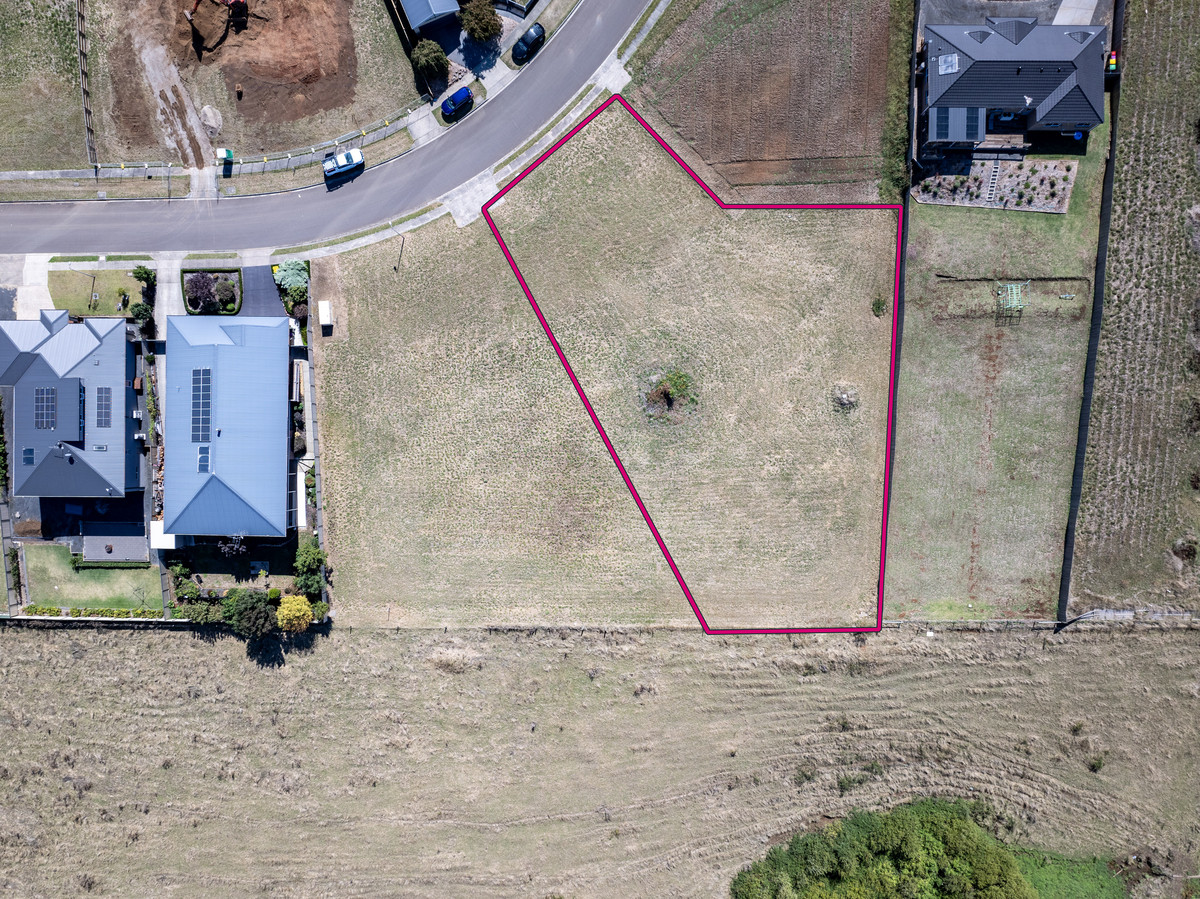 Expansive 2044m² Titled Block with Views & Services Available