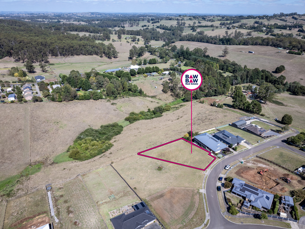🌿 1860m² Titled Allotment with Stunning Outlook & Services Available