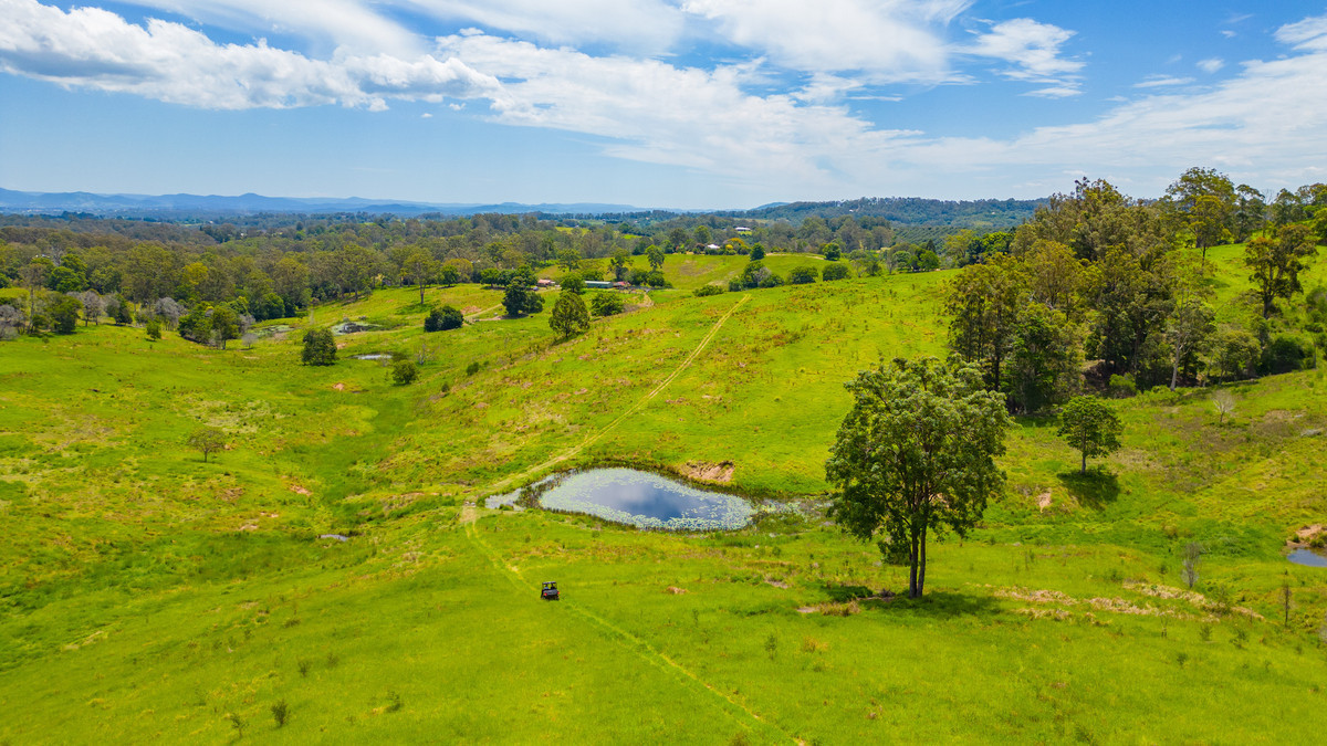 Rural Living Redefined-Just 15 Minutes from Gympie.