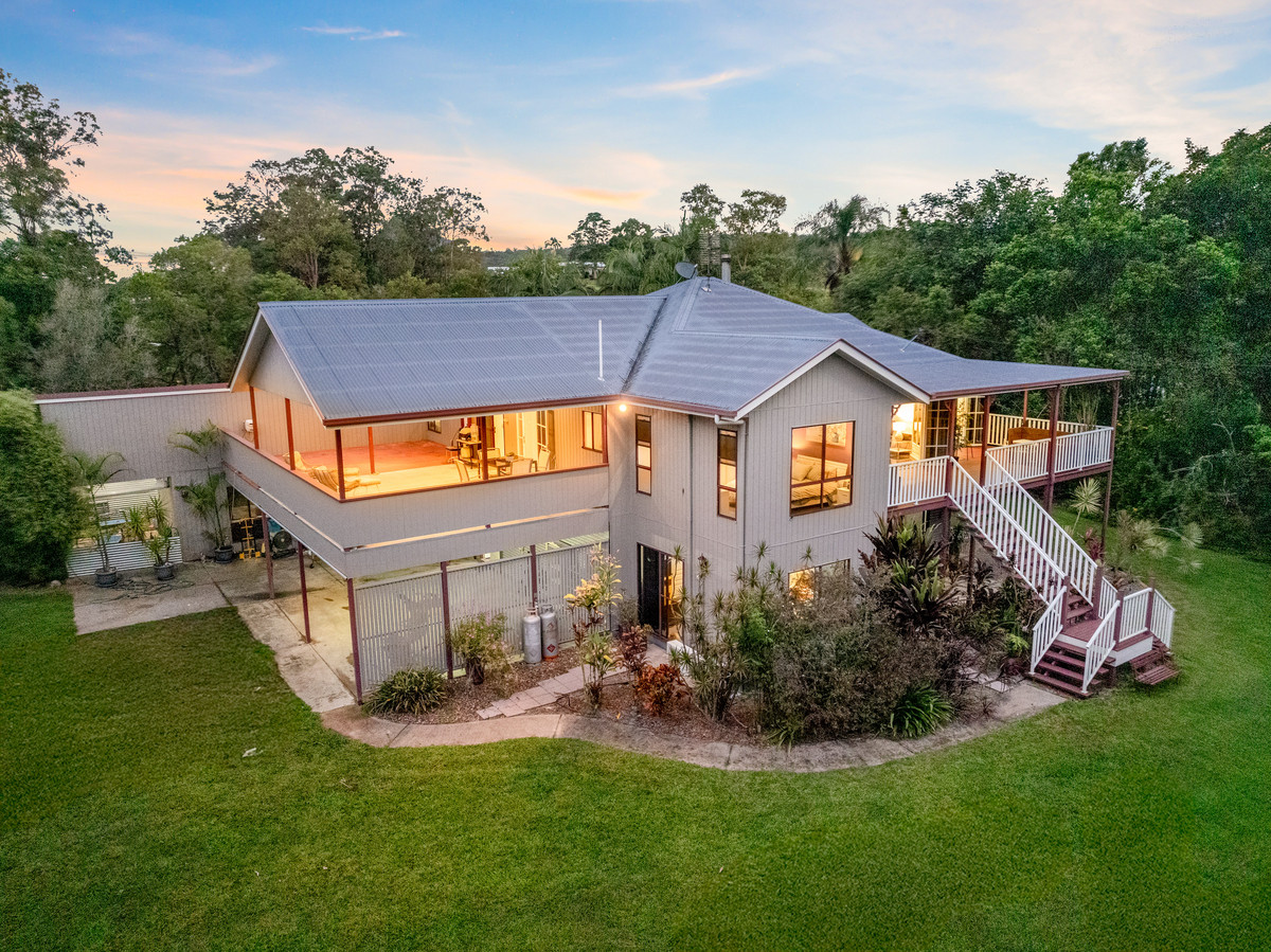 Dual Living - 2.5 Acres - Permanent Water