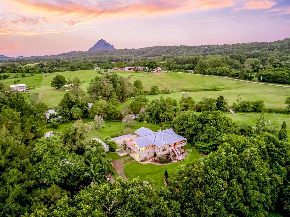 Dual Living - 2.5 Acres - Permanent Water