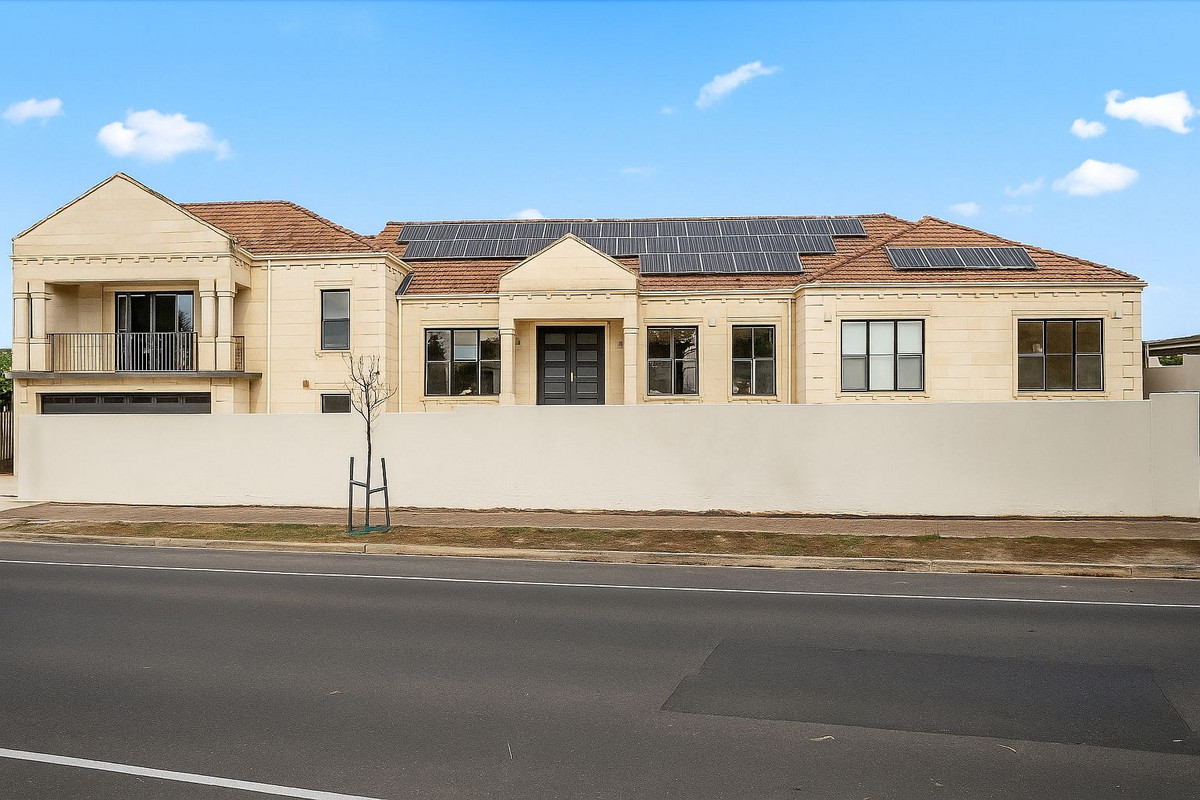 “A Legacy Residence in the Heart of Walkerville”