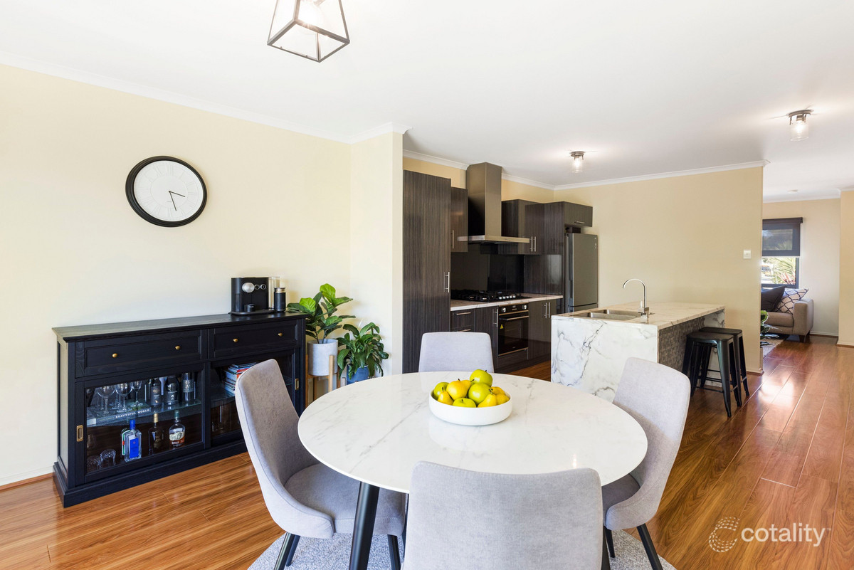 Contemporary 3-Bedroom Townhouse – Ridgehaven