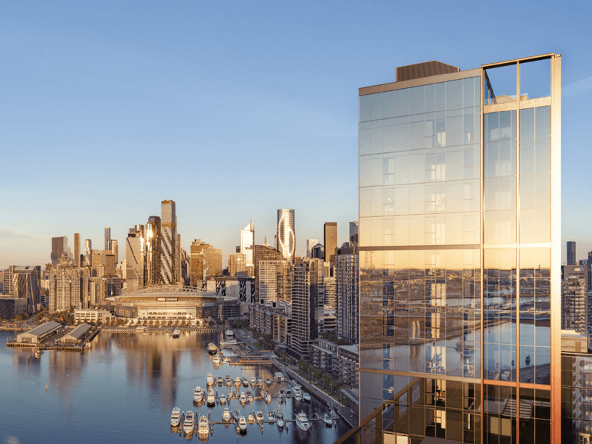 UNPARALLELED WATERFRONT VISTAS
