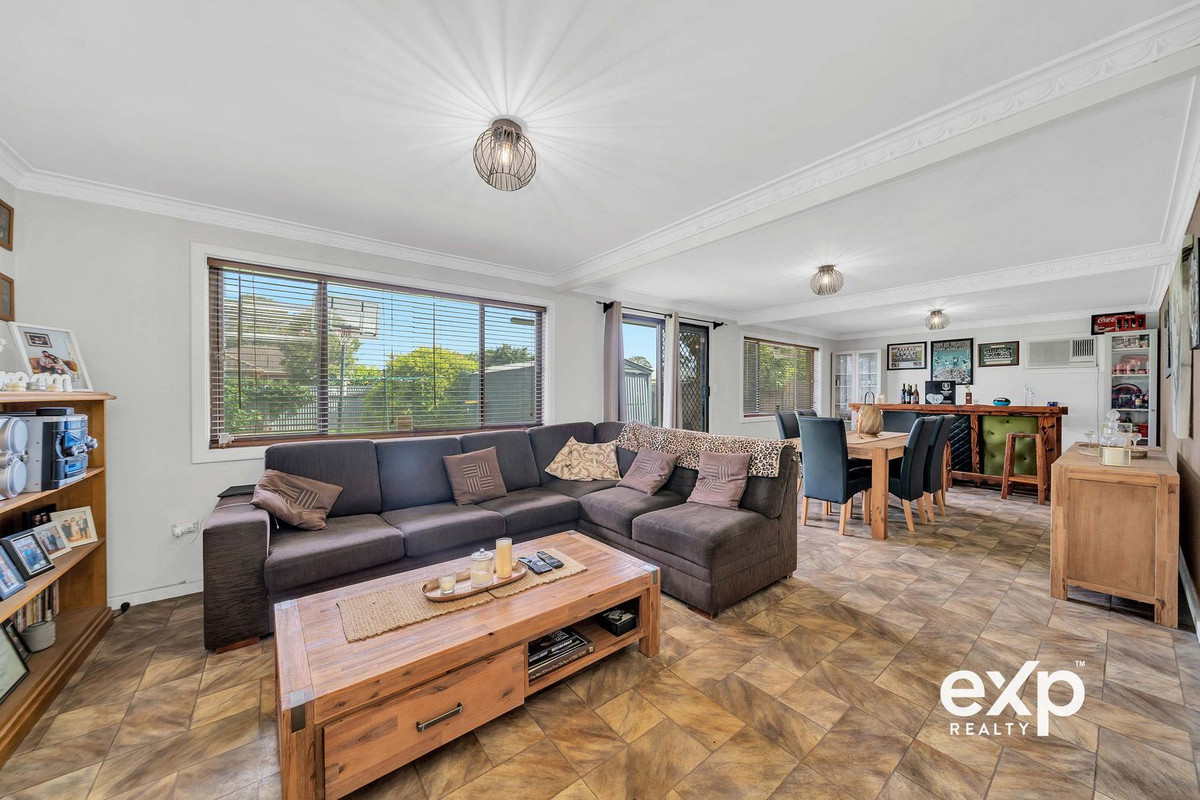 Spacious Family Home with 18.4m Frontage & Commercial Potential (STCC)