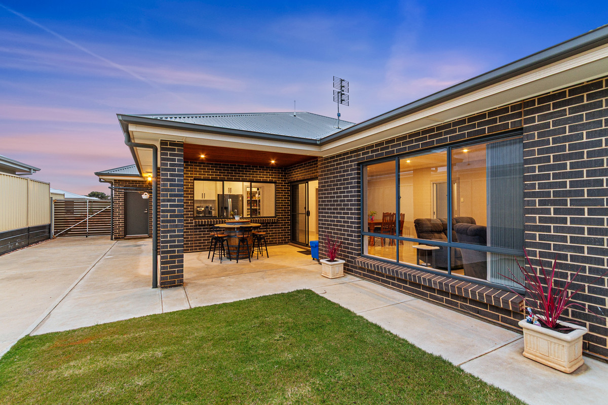 Residential for sale in Wallaroo, 7 Pommern Way, Wallaroo SA 5556, 675 m²