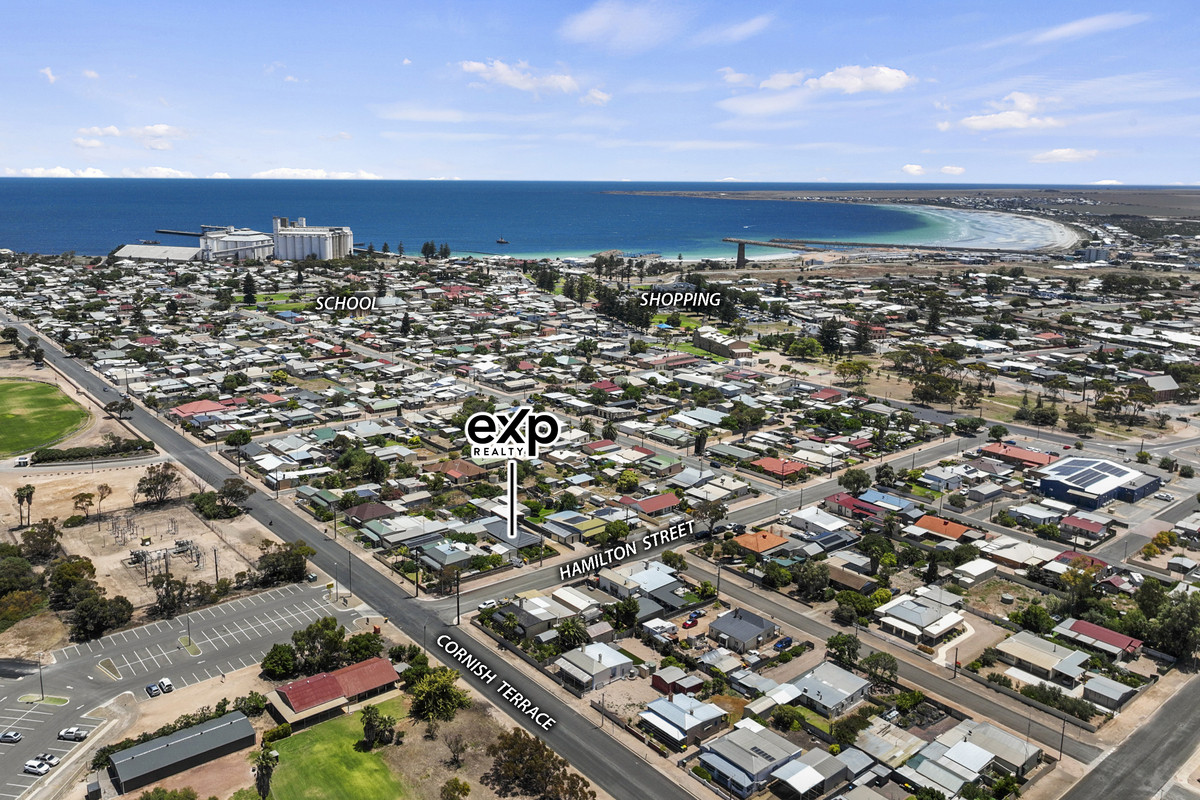 Residential for sale in Wallaroo, 16 Hamilton Street, Wallaroo SA 5556, 830 m²