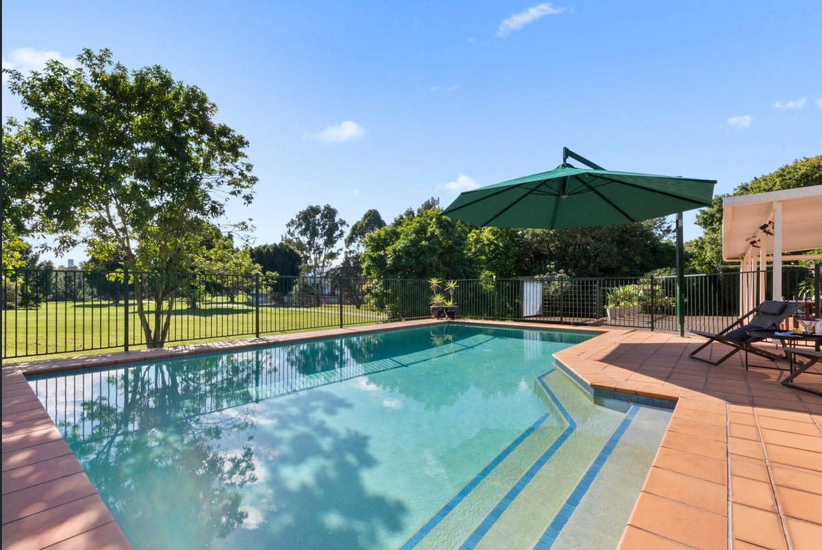 Contract Crashed !! Great Opportunity-  Open Sat  12.15pm