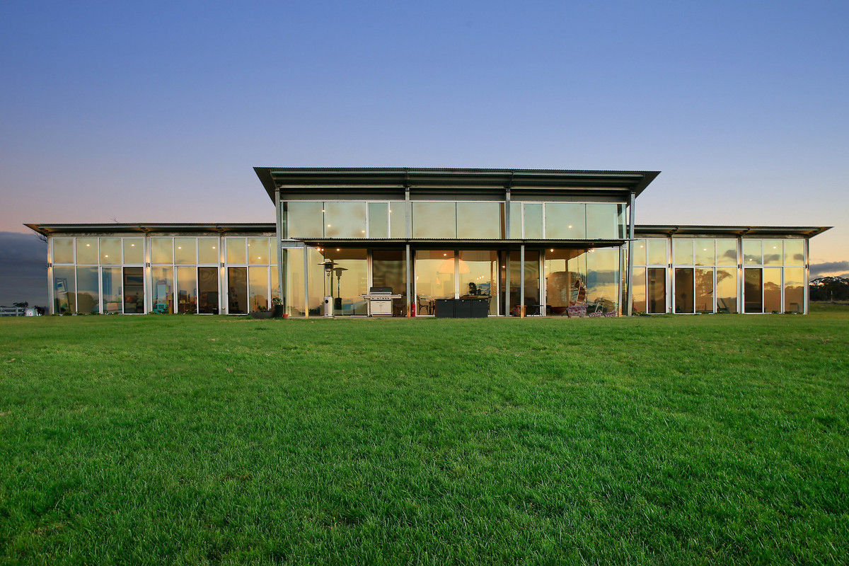 SUNNYSIDE FARM - Two Homes, Fabulous 101.8 Grazing Acres. Lifestyle and Income