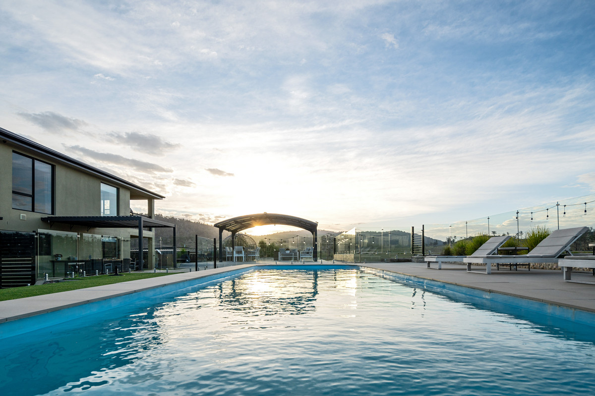 Riverside Lifestyle Retreat | 4 Bedrooms | 2 Bathrooms | 8-Car Garage | Pool | Extensive Shedding