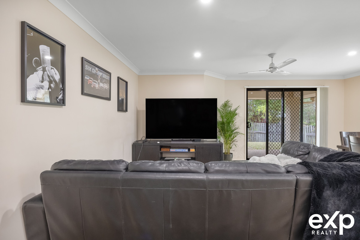 Tranquil Family Living Next to Bushland on Corner 634 sqm Block - owner committed to sell