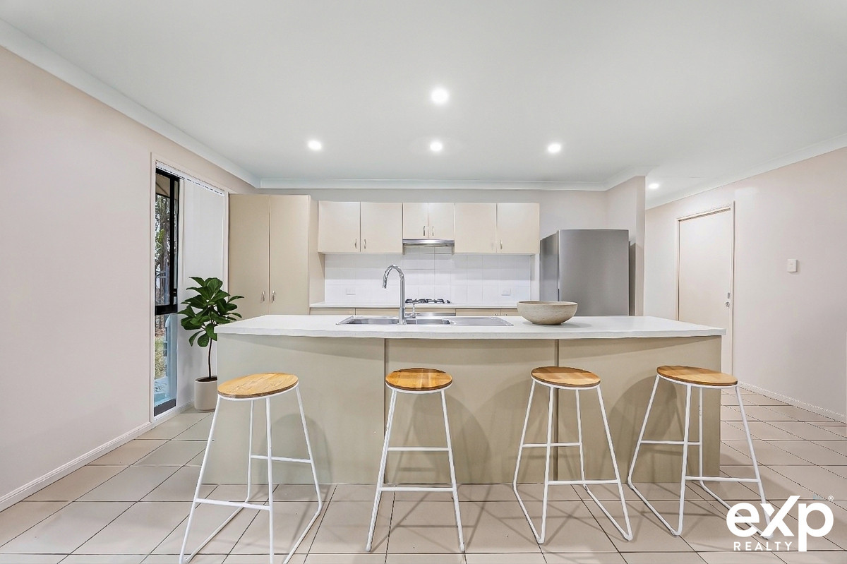 Tranquil Family Living Next to Bushland on Corner 634 sqm Block - owner committed to sell